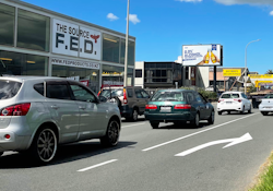 AUCKLED33-BS Mt Smart Bound on Nielsen St
