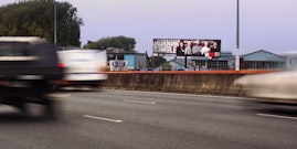 AK1260-1 SH20 at Mt Roskill