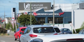CHCH82-122 130 Moorhouse Av – Inbound